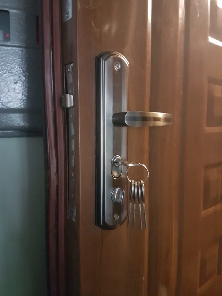 замена личинки после вскрытия